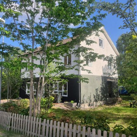 Liten Laegenhet 2 + 2 Pers Fågelfors المظهر الخارجي الصورة