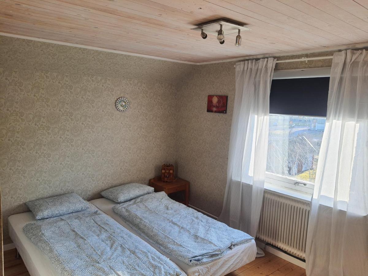 Liten Laegenhet 2 + 2 Pers Fågelfors المظهر الخارجي الصورة