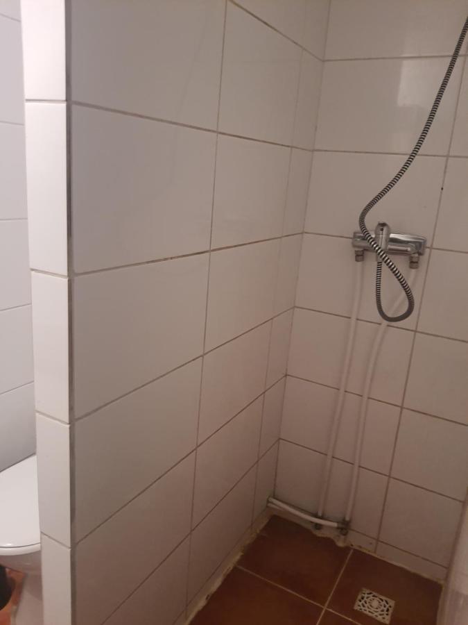 Liten Laegenhet 2 + 2 Pers Fågelfors المظهر الخارجي الصورة